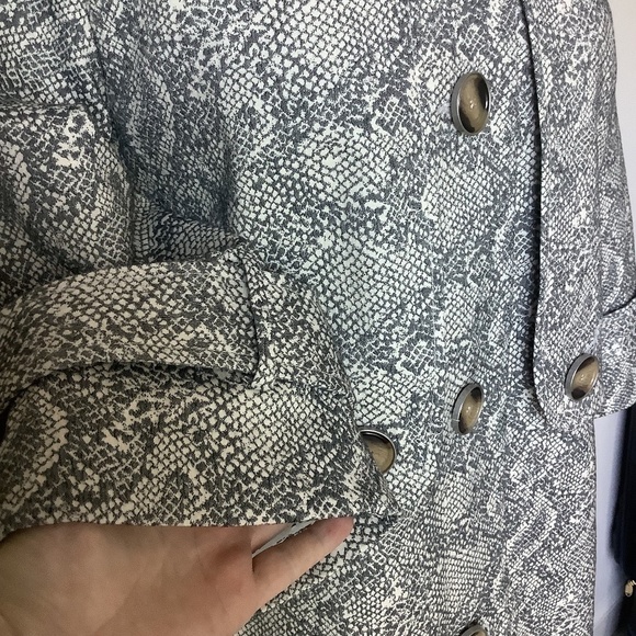 CAbi Camille Trench Coat #3134‎ MSRP $199 NWOT - Picture 7 of 16